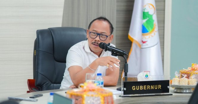 
					Gubernur Sulbar Minta Perubahan Pendekatan dalam Menarik Investor, Fokus pada Peluang Investasi