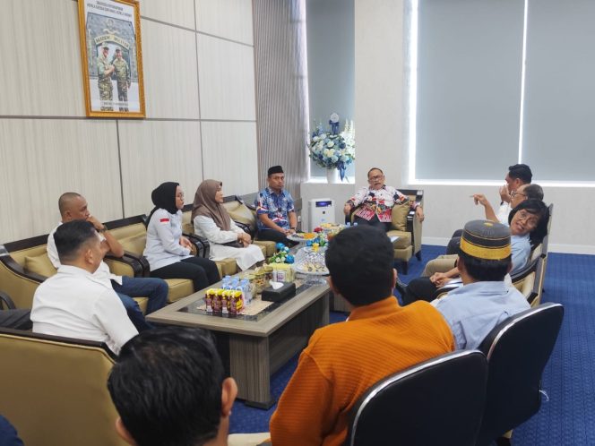 
					Anggota DPRD Bersama KPID Temui Gubernur Sulbar, Ini yang Dibahas
