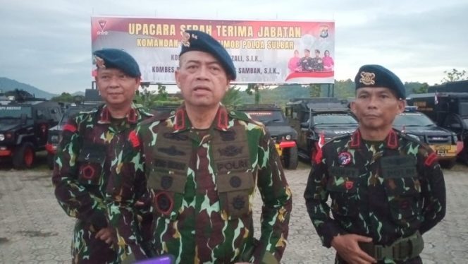 
					Polda Sulbar Jadikan Dermaga Sandeq Markas SAR Polairud dan Layanan Medis Nelayan