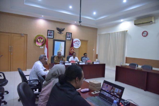 
					Wakil Ketua DPRD Sulbar Munandar Wijaya Ikuti Teleconference, Bahas Pelaksanaan Program Makan Bergizi Gratis