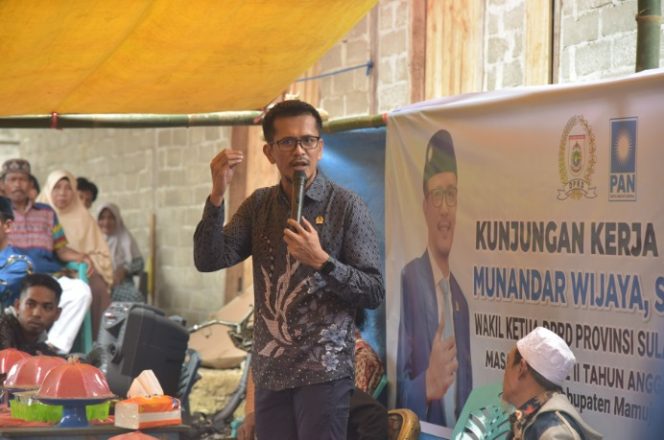 
					Serap Aspirasi Warga Soal Ketahanan Pangan, Wakil Ketua DPRD Sulbar Munandar Wijaya Gelar Reses Dua Kecamatan di Mamuju