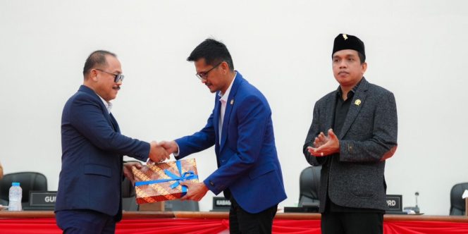
					Rapat Paripurna LKPJ 2024, DPRD Sulbar Apresiasi Pemprov Raih WTP dari BPK RI